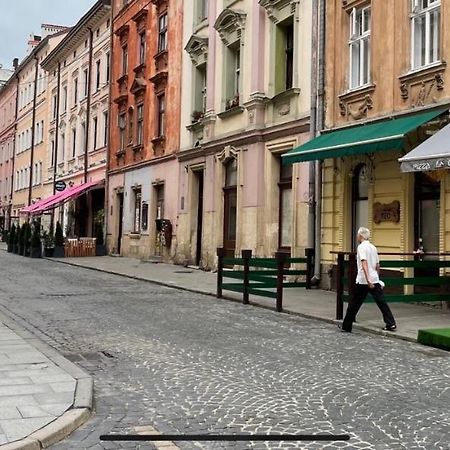 Вірменська 8 Львов Экстерьер фото